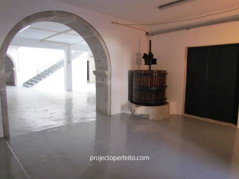 Armazém  Arrendamento em Fânzeres e São Pedro da Cova,Gondomar