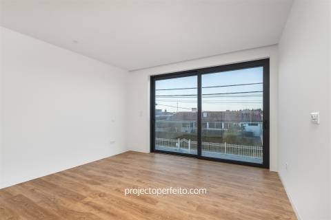 Moradia T4 Venda em Serzedo e Perosinho,Vila Nova de Gaia