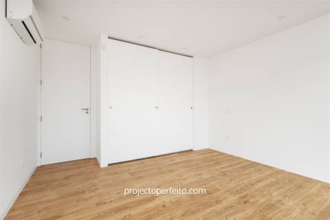 Moradia T4 Venda em Serzedo e Perosinho,Vila Nova de Gaia