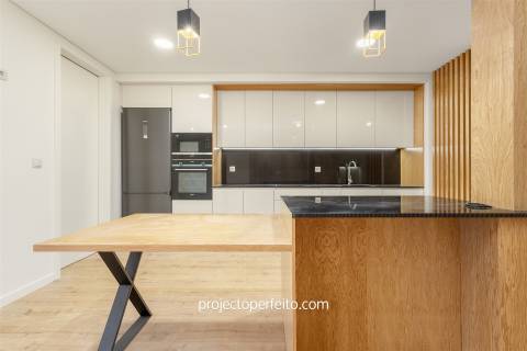 Moradia em Banda T3 Venda em Rio Tinto,Gondomar