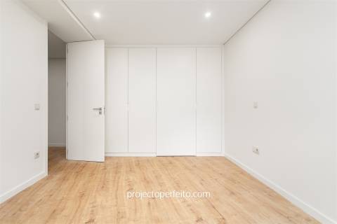 Moradia em Banda T3 Venda em Rio Tinto,Gondomar