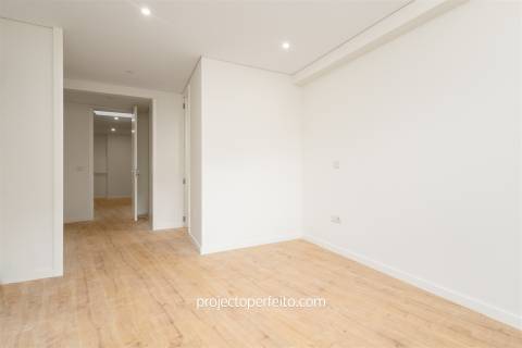 Moradia em Banda T3 Venda em Rio Tinto,Gondomar