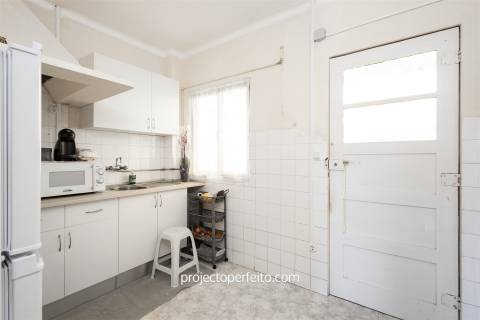 Conjunto de 10 casas para venda em Silvalde, à entrada da cidade de Espinho.