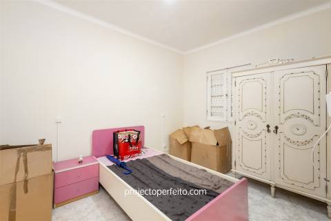 Conjunto de 10 casas para venda em Silvalde, à entrada da cidade de Espinho.