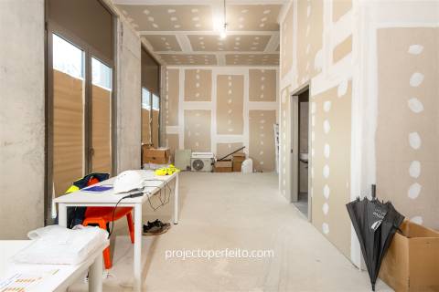 Loja  Venda em Águas Santas,Maia