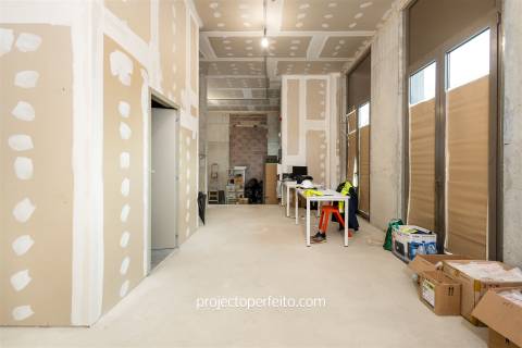 Loja  Venda em Águas Santas,Maia