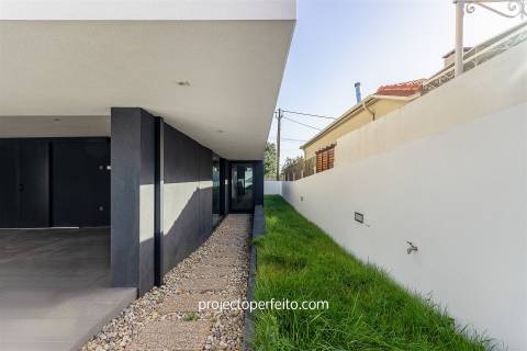 Moradia Isolada T3 Venda em São Félix da Marinha,Vila Nova de Gaia