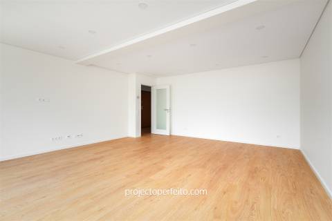 Apartamento T2 Arrendamento em Espinho,Espinho