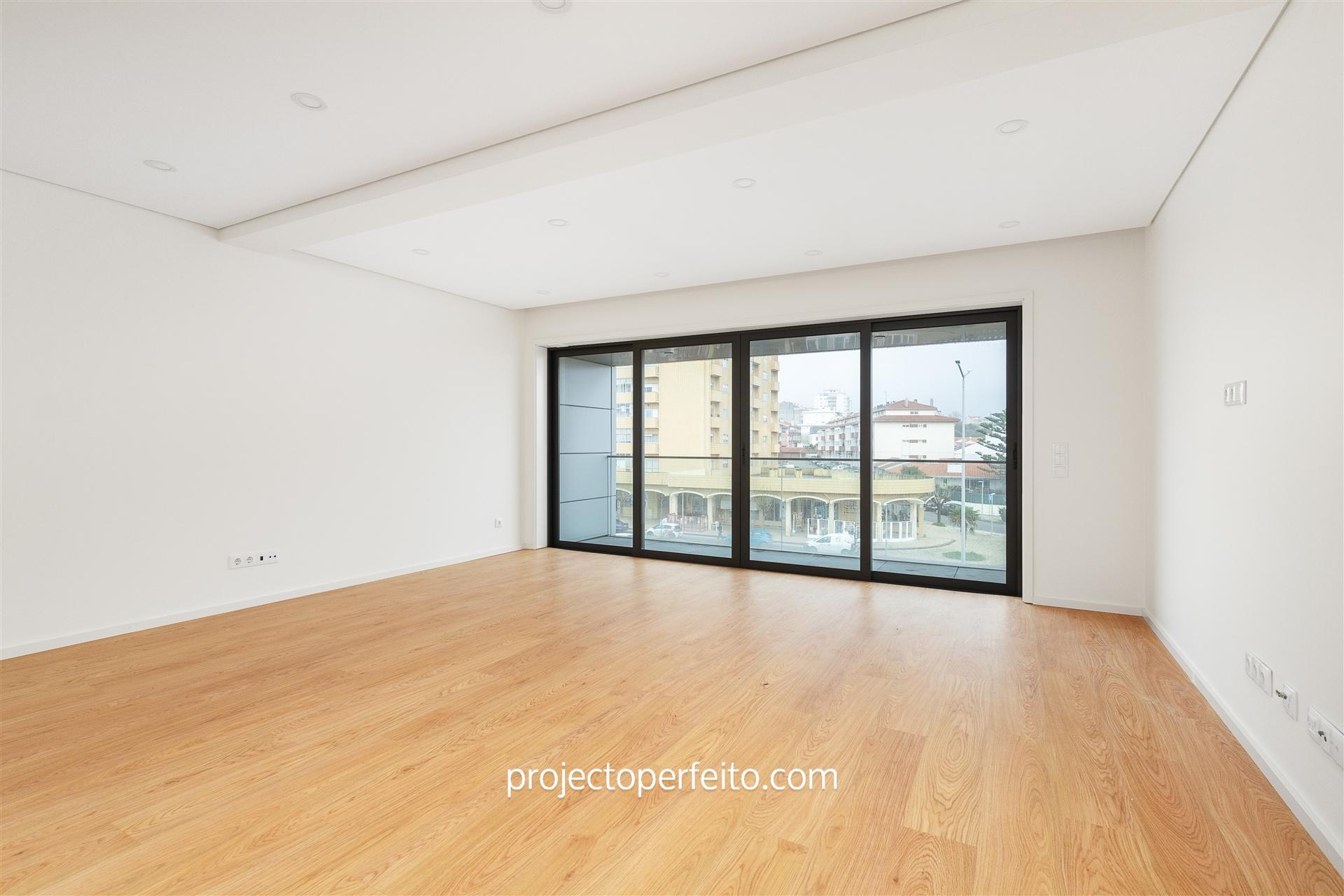 Apartamento T2 Arrendamento em Espinho,Espinho