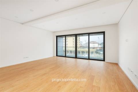Apartamento T2 Arrendamento em Espinho,Espinho