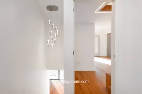 Apartamento T2 DUPLEX Arrendamento em Espinho,Espinho