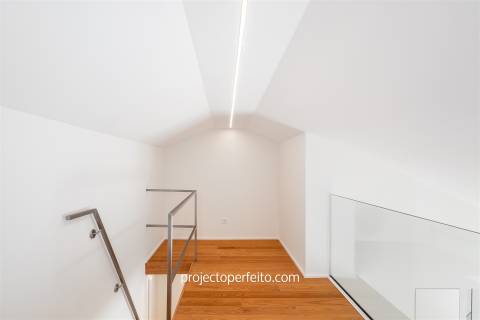 Apartamento T2 DUPLEX Arrendamento em Espinho,Espinho