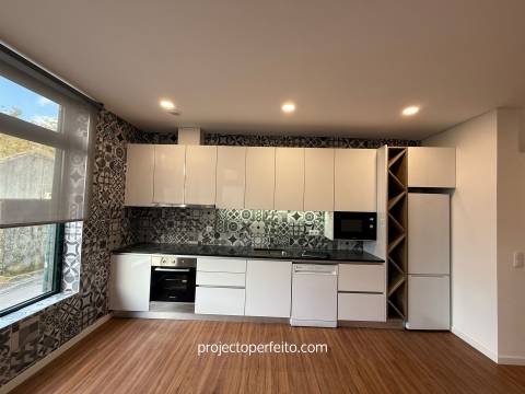 Apartamento T2 Venda em São João da Madeira,São João da Madeira