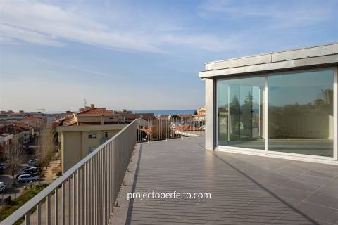 Penthouse de tipologia T4 com terraço de 160 metros quadrados.