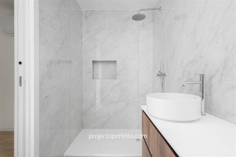 Penthouse de tipologia T4 com terraço de 160 metros quadrados.