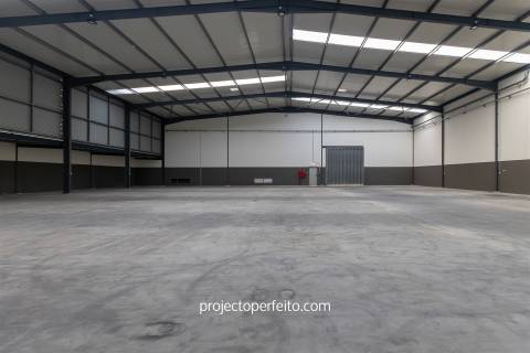 Armazém  Venda em Grijó e Sermonde,Vila Nova de Gaia