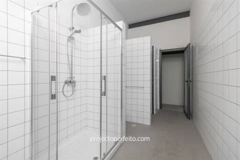 Armazém  Venda em Grijó e Sermonde,Vila Nova de Gaia