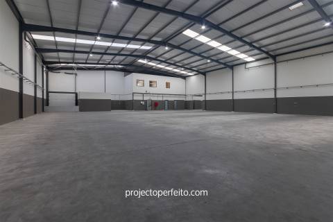 Armazém  Venda em Grijó e Sermonde,Vila Nova de Gaia