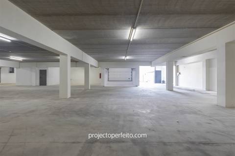 Armazém  Venda em Grijó e Sermonde,Vila Nova de Gaia