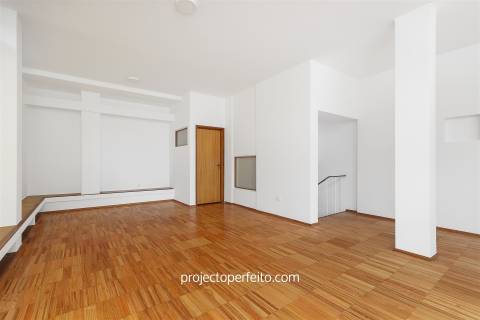 Loja  Arrendamento em Espinho,Espinho