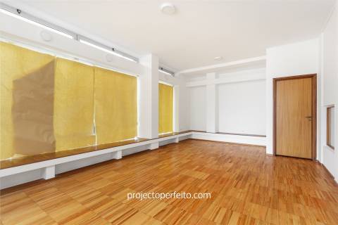 Loja  Arrendamento em Espinho,Espinho