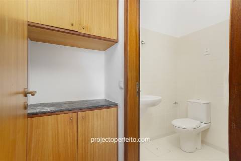 Loja  Arrendamento em Espinho,Espinho