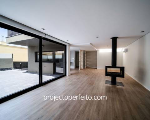 Moradia Isolada T3+1 Venda em Canidelo,Vila Nova de Gaia