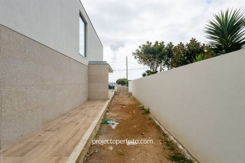 Moradia Geminada T4 Venda em Madalena,Vila Nova de Gaia