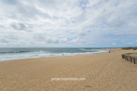 Moradia Geminada T4 Venda em Madalena,Vila Nova de Gaia