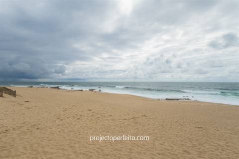 Moradia Geminada T4 Venda em Madalena,Vila Nova de Gaia