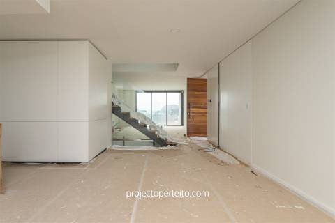 Moradia Geminada T4 Venda em Madalena,Vila Nova de Gaia