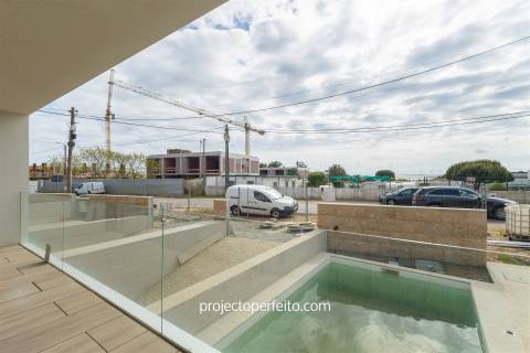 Moradia Geminada T4 Venda em Madalena,Vila Nova de Gaia