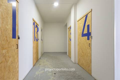 Armazém  Venda em Mafamude e Vilar do Paraíso,Vila Nova de Gaia