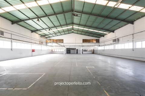 Fábrica/Indústria  Arrendamento em Gulpilhares e Valadares,Vila Nova de Gaia