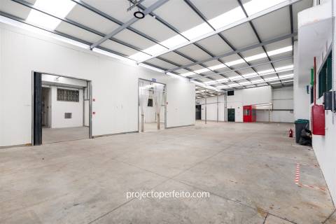 Fábrica/Indústria  Arrendamento em Gulpilhares e Valadares,Vila Nova de Gaia