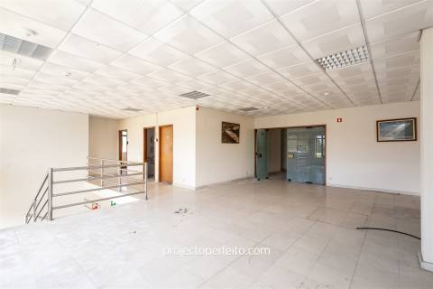 Fábrica/Indústria  Arrendamento em Gulpilhares e Valadares,Vila Nova de Gaia
