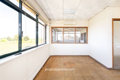 Fábrica/Indústria  Arrendamento em Gulpilhares e Valadares,Vila Nova de Gaia