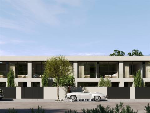 Moradia em Banda T4 Venda em Paramos,Espinho