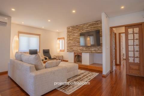 Andar Moradia T3 Arrendamento em São Félix da Marinha,Vila Nova de Gaia