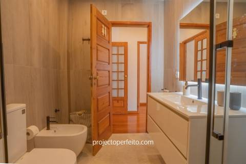 Andar Moradia T3 Arrendamento em São Félix da Marinha,Vila Nova de Gaia