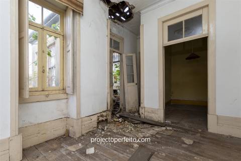 Moradia para Restaurar T4 Venda em Espinho,Espinho