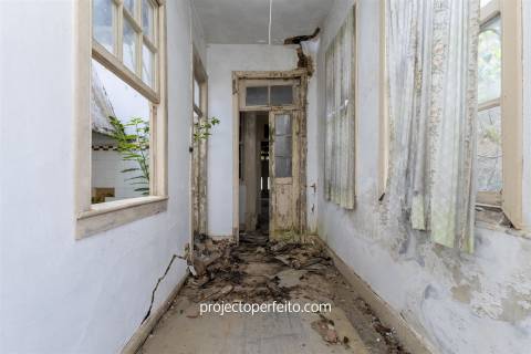 Moradia para Restaurar T4 Venda em Espinho,Espinho