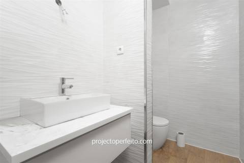 Moradia Geminada T3 Venda em Rio Meão,Santa Maria da Feira