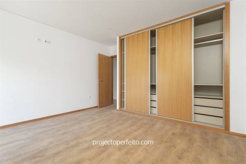 Moradia Geminada T3 Venda em Rio Meão,Santa Maria da Feira