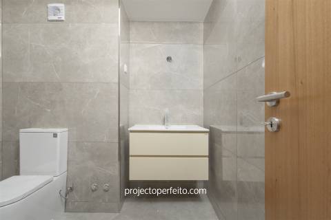 Moradia Geminada T3 Venda em Rio Meão,Santa Maria da Feira