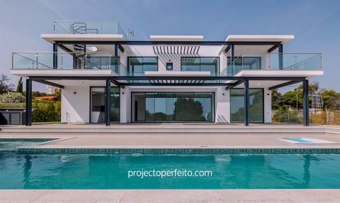 Moradia Isolada T4 Venda em Albufeira e Olhos de Água,Albufeira