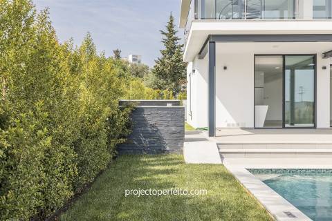 Moradia Isolada T4 Venda em Albufeira e Olhos de Água,Albufeira