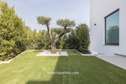 Moradia Isolada T4 Venda em Albufeira e Olhos de Água,Albufeira