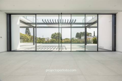 Moradia Isolada T4 Venda em Albufeira e Olhos de Água,Albufeira