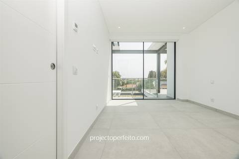 Moradia Isolada T4 Venda em Albufeira e Olhos de Água,Albufeira